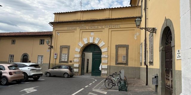 Altri sei anni di affitto in piazza San Ponziano per la scuola media Carducci: rinnovato il contratto