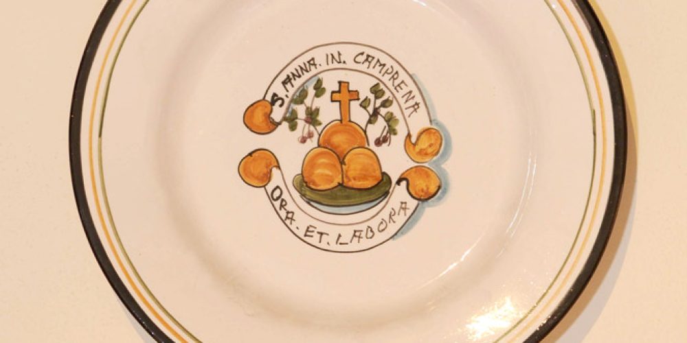 15. Piatto decorativo